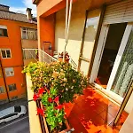 Daire House Of Nika Mestre